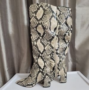 Marc Fisher, Retie2 Boots, Snake Print, Size - 6M